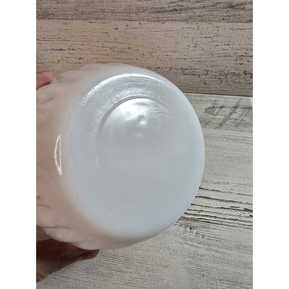 Vintage White Milk Glass Ruffled Rim Ribbed Vase Planter 4.5 Inch MCM Decor - Picture 4 of 4